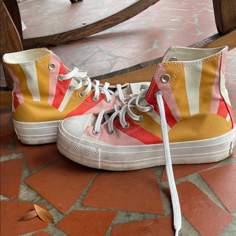 Converse Chuck Taylor Platform High 'Summer Spirit' sun vintage retro design